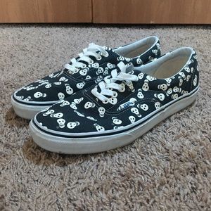 Vans Authentics with skulls 💀